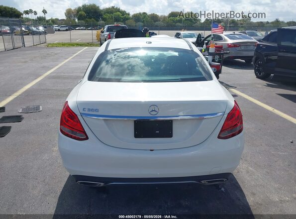 55SWF4JB2JU278996 2018 MERCEDES-BENZ C-CLASS White 