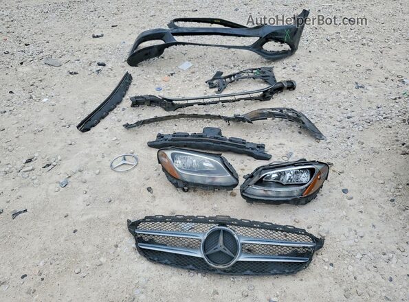 55SWF4JB3GU174557 2016 MERCEDES-BENZ C Black Вид підкапотного простору