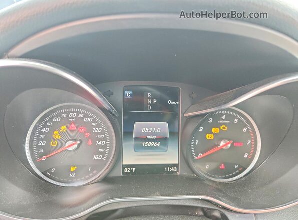 55SWF4JB5JU246804 2018 MERCEDES-BENZ C Black Սարքավորումների վահանակի տեսք