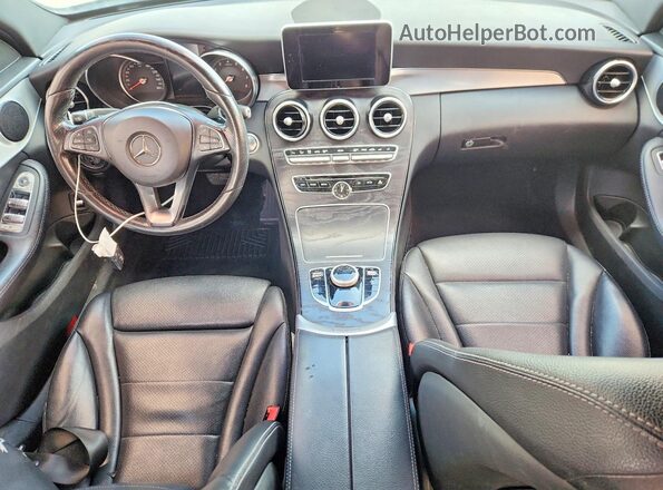 55SWF4JB6JU268407 2018 MERCEDES-BENZ C Black Vista del salpicadero