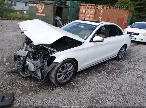 55SWF4JB7JU275947 2018 MERCEDES-BENZ C-CLASS White Przód lewy