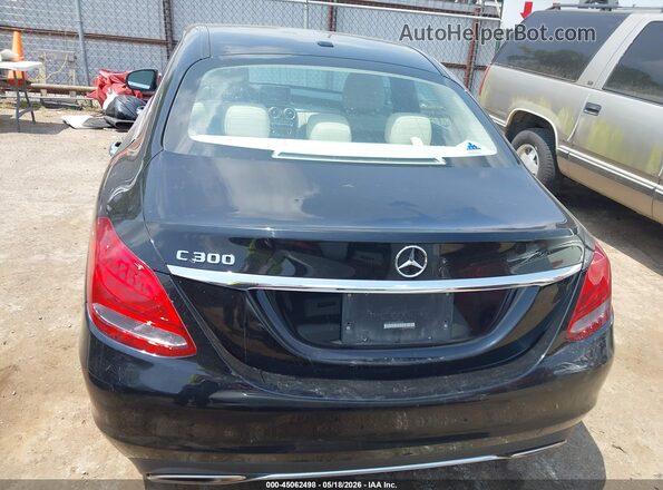 55SWF4JB8JU273608 2018 MERCEDES-BENZ C-CLASS Black 