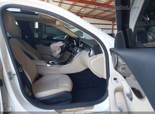 55SWF4JBXHU179532 2017 MERCEDES-BENZ C-CLASS White Սալոնի դիմացի տեսք