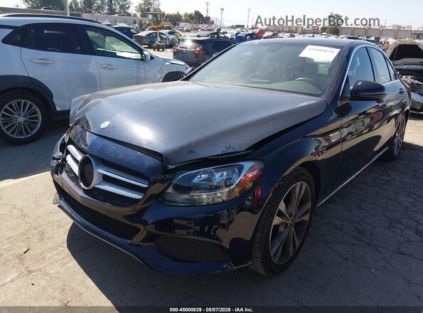 55SWF4JBXJU255546 2018 MERCEDES-BENZ C-CLASS Blue Vista tres cuartos delantera izquierda