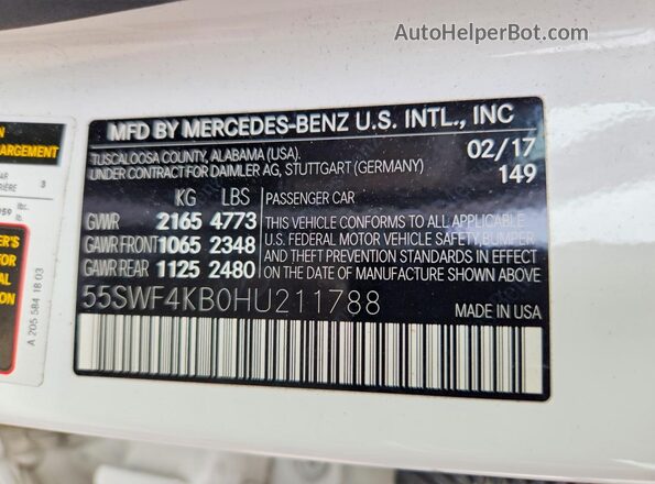 55SWF4KB0HU211788 2017 MERCEDES-BENZ C White Vista del compartimento del motor