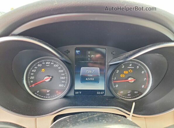 55SWF4KB0HU211788 2017 MERCEDES-BENZ C White Vista del cuadro de instrumentos