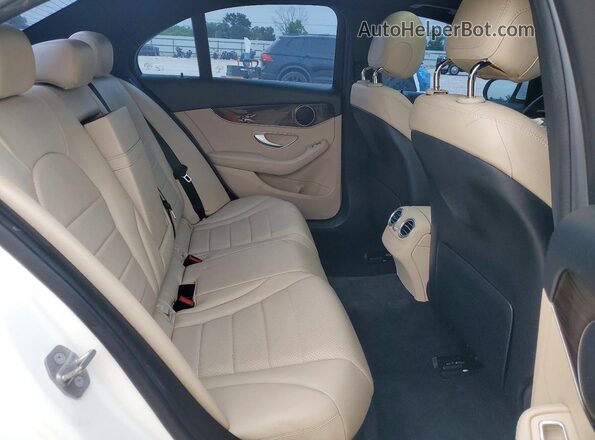 55SWF4KB0JU248197 2018 MERCEDES-BENZ C White Vista de los asientos traseros