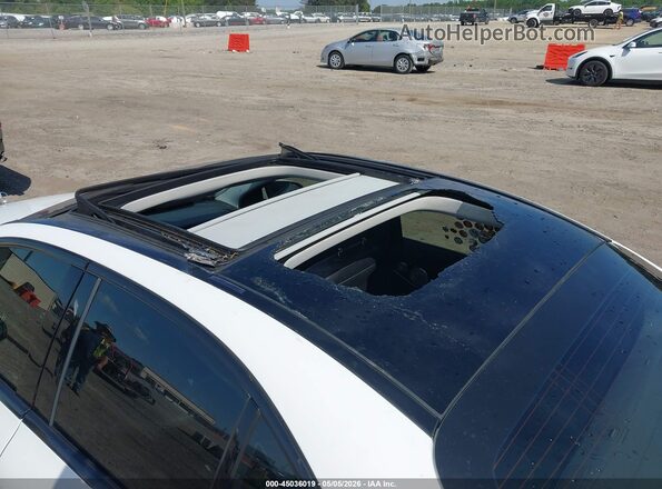 55SWF4KB3HU208111 2017 MERCEDES-BENZ C-CLASS White Вид спереду