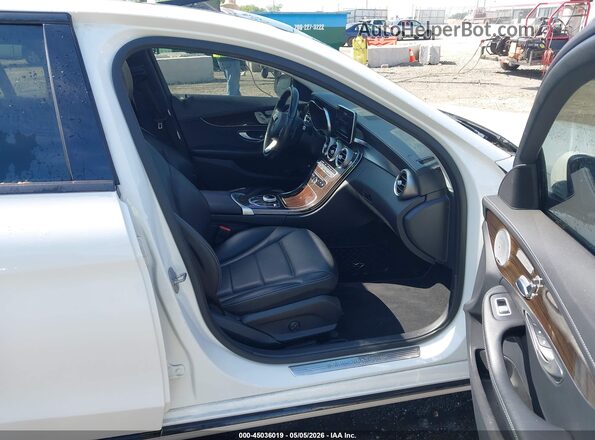 55SWF4KB3HU208111 2017 MERCEDES-BENZ C-CLASS White Вид салону спереду