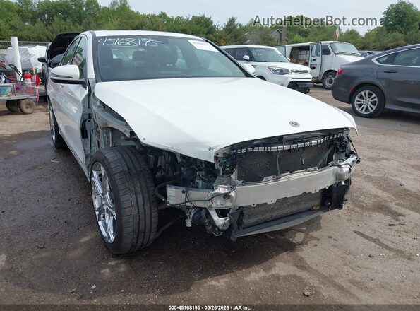 55SWF4KB5JU260216 2018 MERCEDES-BENZ C-CLASS White Widok z przodu