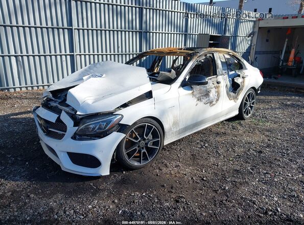 55SWF6EB2JU243767 2018 MERCEDES-BENZ AMG C 43 White Przód lewy