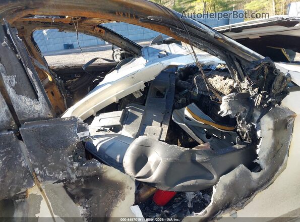 55SWF6EB2JU243767 2018 MERCEDES-BENZ AMG C 43 White Widok wnętrza z przodu