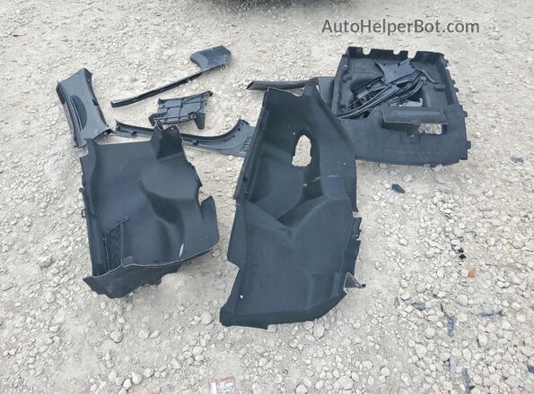 55SWF6EB2LU328613 2020 MERCEDES-BENZ C Черный Вид подкапотного пространства