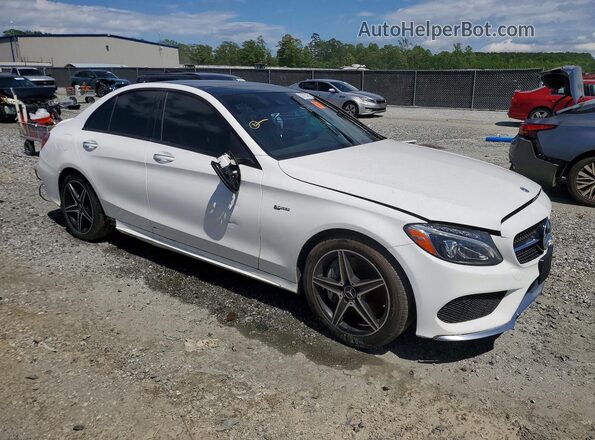 55SWF6EB8JU246558 2018 MERCEDES-BENZ C Белый Передняя правая четверть