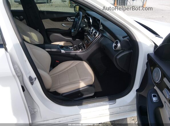 55SWF8DB4KU288692 2019 MERCEDES-BENZ C-CLASS White წინა სალონის ხედი