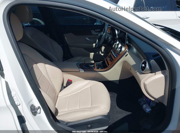 55SWF8DB9KU316454 2019 MERCEDES-BENZ C-CLASS White Սալոնի դիմացի տեսք