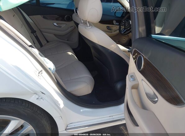 55SWF8DBXKU306225 2019 MERCEDES-BENZ C-CLASS White VIN კოდის სტიკერის ხედი