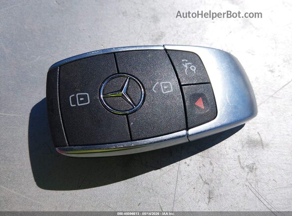 55SWF8EB0LU327567 2020 MERCEDES-BENZ C-CLASS Black Առջևի վահանակի տեսք