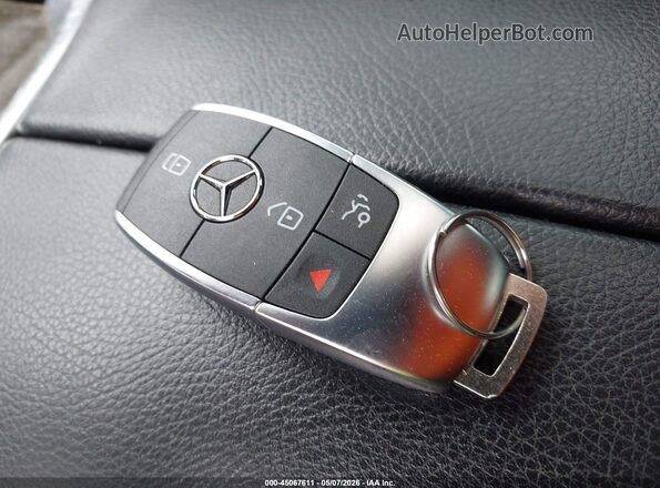 55SWF8EB4KU290828 2019 MERCEDES-BENZ C-CLASS Синий Вид панели приборов