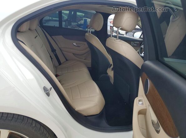 55SWF8EB6KU298526 2019 MERCEDES-BENZ C White Հետևի նստատեղերի տեսք