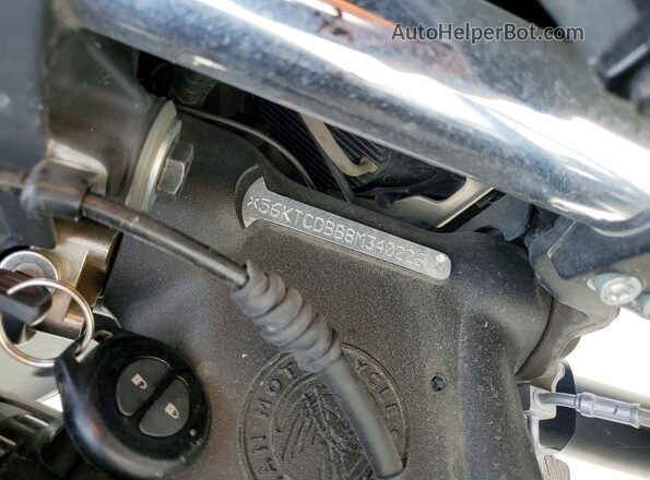 56KTCDBB8M3402261 2021 INDIAN CHIEFTAIN Black 