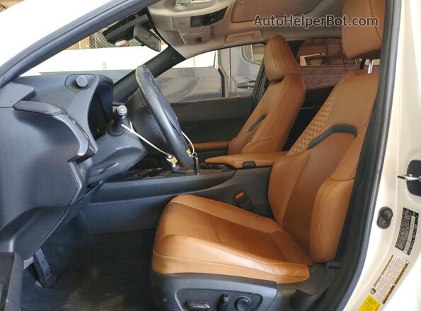 JTHX3JBH5L2030116 2020 LEXUS UX White Widok deski rozdzielczej