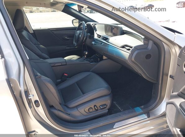 58ACA1C18MU002005 2021 LEXUS ES 300H Gray Front interior view