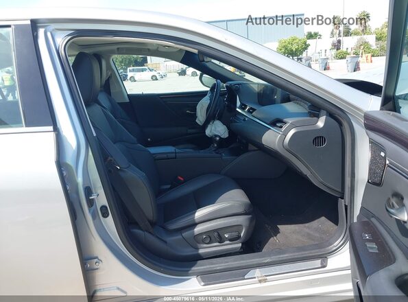 58AD21B10LU005210 2020 LEXUS ES 300H Silver Front interior view