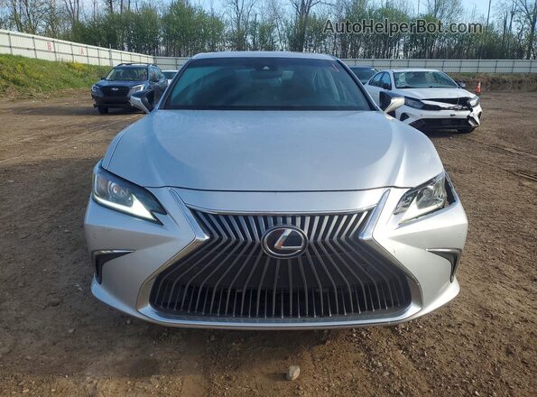 58ADZ1B19LU063277 2020 LEXUS ES Silver Widok z przodu