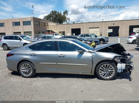 58AEZ1B13LU054451 2020 LEXUS ES 350 Silver Rear interior view