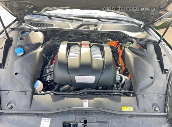 WP1AE2A29GLA17811 2016 PORSCHE CAYENNE Черный Вид панели приборов