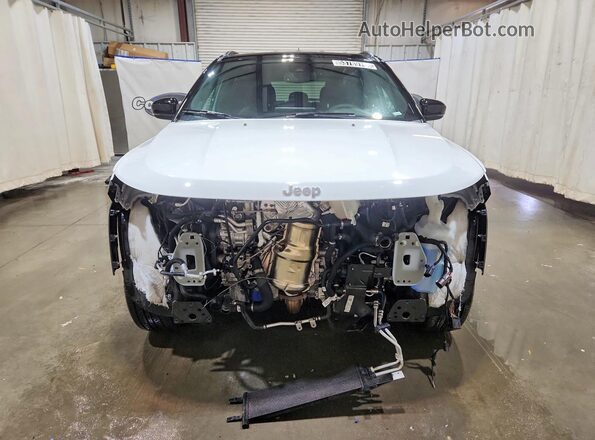 3C4NJDCN3TT182317 2026 JEEP COMPASS White Rear view