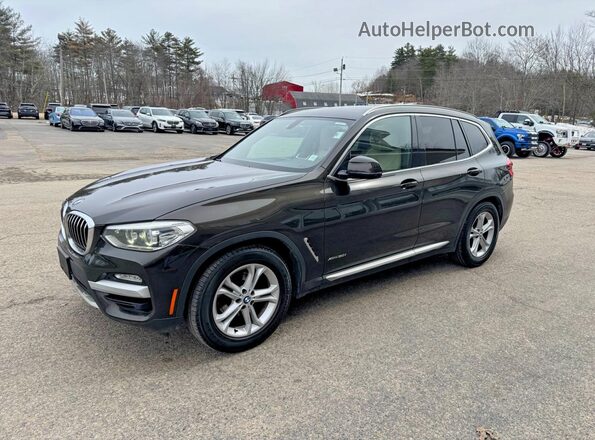 5UXTR9C59JLC75432 2018 BMW X3 Green Rear left