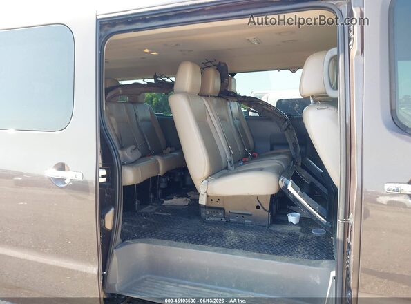 5BZAF0AA8JN850330 2018 NISSAN NV PASSENGER NV3500 HD Brown VIN կոդի պիտակի տեսք