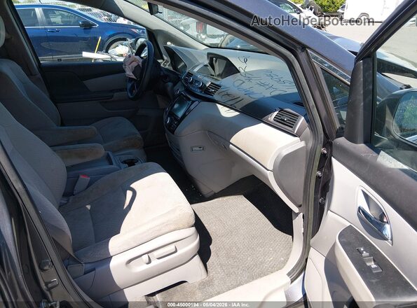 5FNRL5H32GB168986 2016 HONDA ODYSSEY Gray Front interior view
