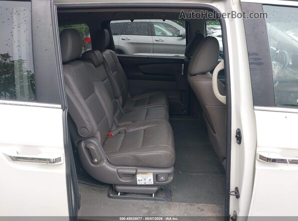 5FNRL5H65GB065474 2016 HONDA ODYSSEY White VIN կոդի պիտակի տեսք
