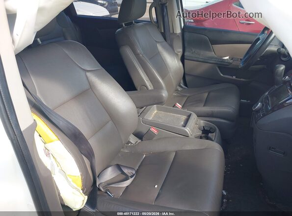 5FNRL5H99HB502663 2017 HONDA ODYSSEY White Vista interior delantera