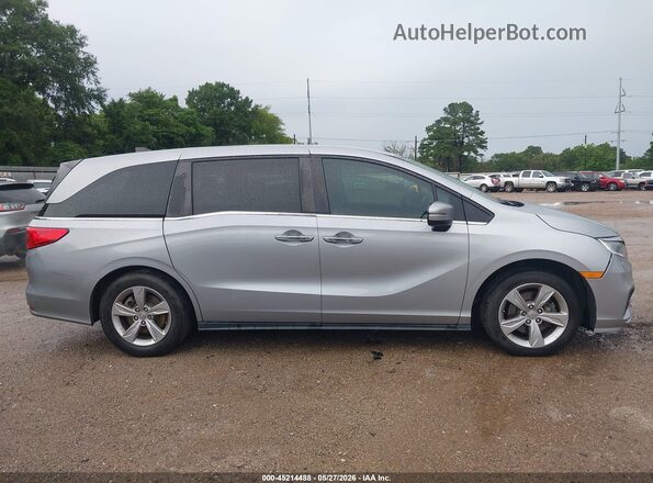 5FNRL6H55KB018354 2019 HONDA ODYSSEY Silver Вид задньої частини салону