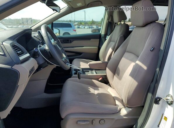 5FNRL6H5XJB106119 2018 HONDA ODYSSEY White Вид салону спереду