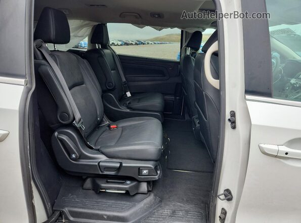 5FNRL6H65TB015660 2026 HONDA ODYSSEY White Vista interior trasera