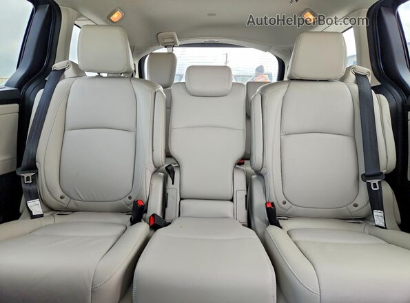 5FNRL6H69SB037689 2025 HONDA ODYSSEY Blue Rear seats view