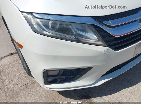 5FNRL6H70JB001977 2018 HONDA ODYSSEY White Widok z przodu