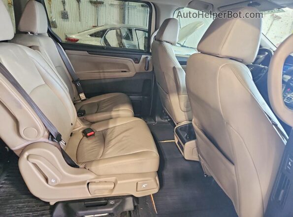 5FNRL6H73KB086055 2019 HONDA ODYSSEY White Вид задньої частини салону