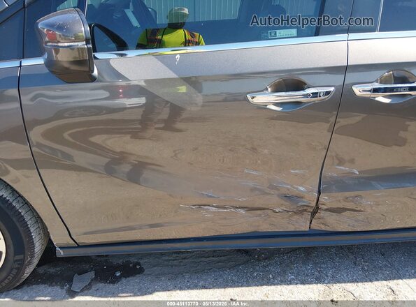 5FNRL6H74NB033787 2022 HONDA ODYSSEY Gray Widok z przodu