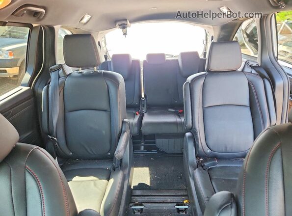 5FNRL6H74RB059943 2024 HONDA ODYSSEY White უკანა სავარძლების ხედი