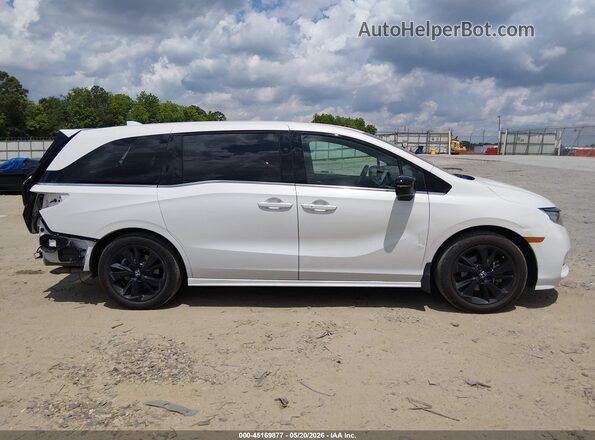 5FNRL6H75RB014820 2024 HONDA ODYSSEY White 360 interior view