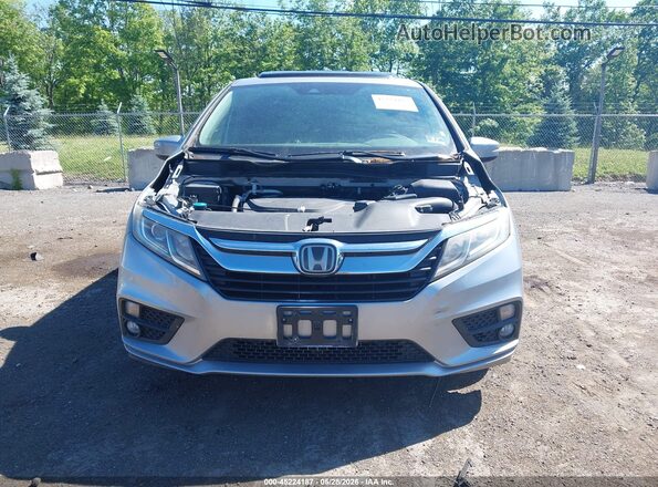 5FNRL6H76JB005743 2018 HONDA ODYSSEY Silver Սարքավորումների վահանակի տեսք