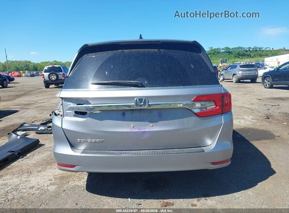5FNRL6H76JB005743 2018 HONDA ODYSSEY Silver 