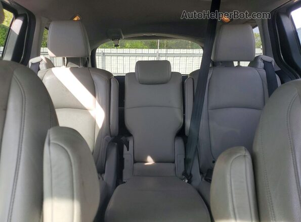 5FNRL6H79JB028000 2018 HONDA ODYSSEY Silver 
