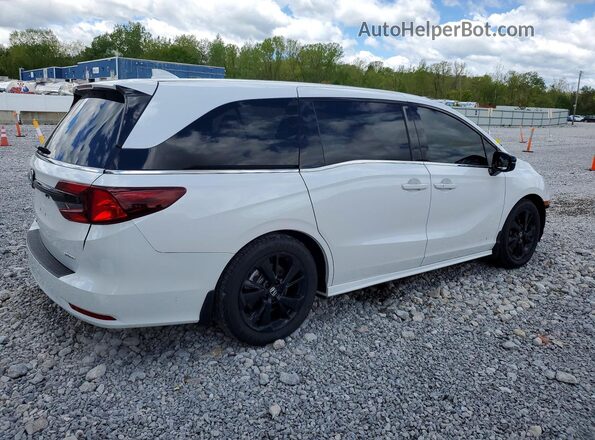 5FNRL6H79RB005456 2024 HONDA ODYSSEY White 